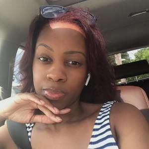 Meet your Posher, Simone